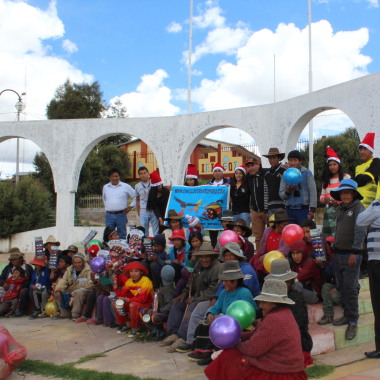 Chullos travel peru