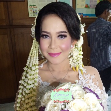 Lettazel Makeup