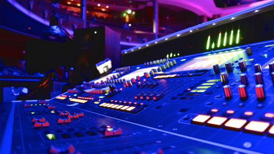 Studio di registrazione/etichetta/service audio e luci