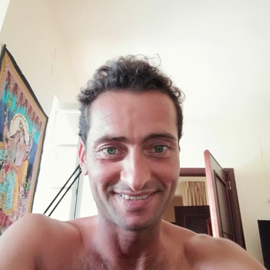 Alessandro Puccio insegnante di Hatha Yoga