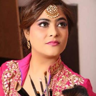 Stylz salon with best makeup artist