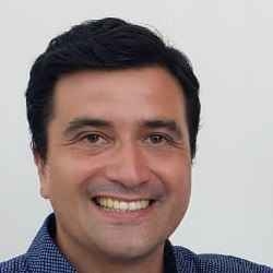 Kinesiólogo Oscar Maturana
