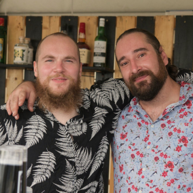 Brave ﹠ Bold - Bar Catering // Schwarz Weiß Bar Stuttgart