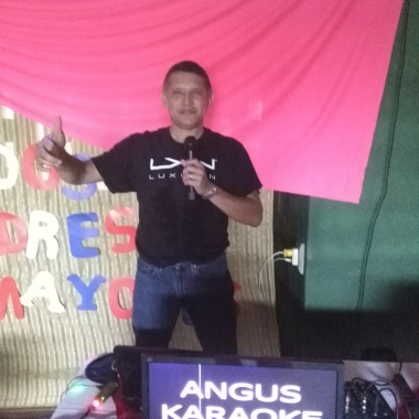 Angus Karaoke