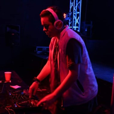 DJ EFRAM
