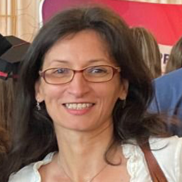 Avocat Claudia Niculae