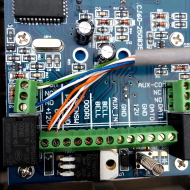 Interfoane, electrica Joasa tensiune