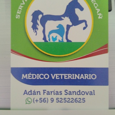 Adán Farías