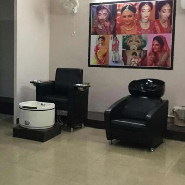 Meegash Unisex Salon