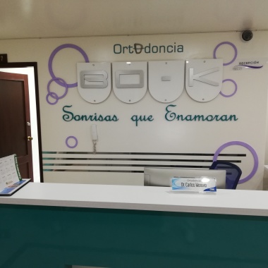 Clinica de ortodoncia bok & brackets