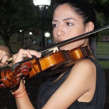 Se dictan cursos de violin