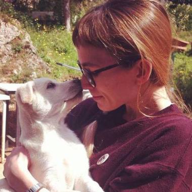 Amante dei cani seria e affidabile con esperienza