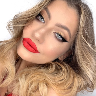 Make up by Antonia