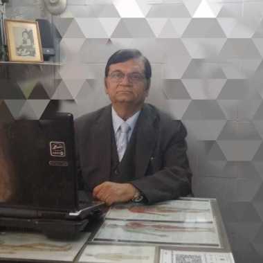 Dr.B.S.Taneja M.D.Acu Gold Medalist
