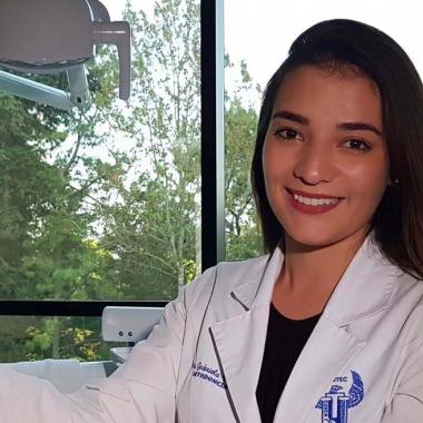 Dra. Gabriela Benitez