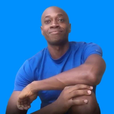 COACH WITH CHRIS