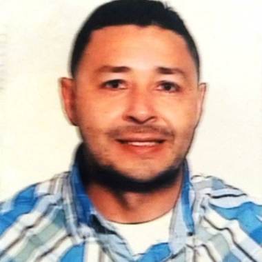 Trabajador de pinturas exteriores e interiores.