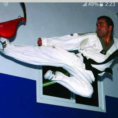 Loren Escuela de Artes Marciales