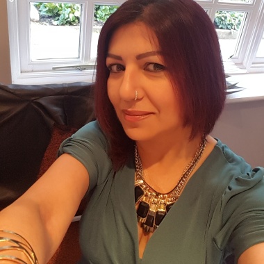 Roop Ki Rani Unisex Hair & Beauty Salon