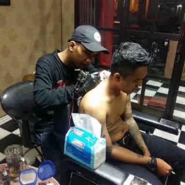 Echal Waves tattoo