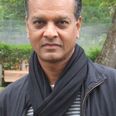 Fizal Khan - Styliste/ Consultant Mode Masculine - Luxe / Lifestyle