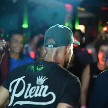 La zeta 8 music