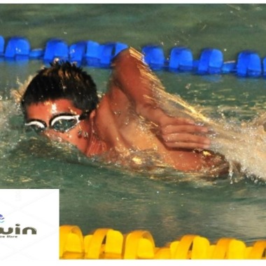 Entranador De Natacion