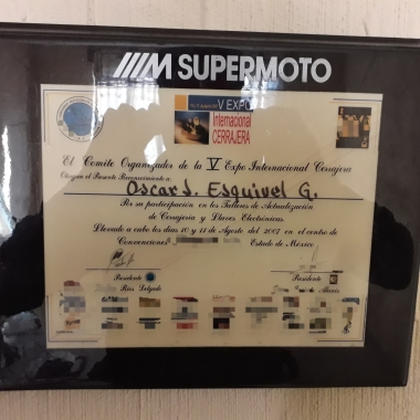Oscar Esquivel locksmith