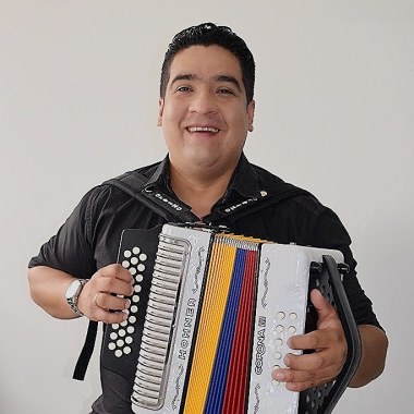 ESTUDIOS GQ ACADEMIA