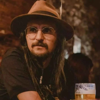 Niko White