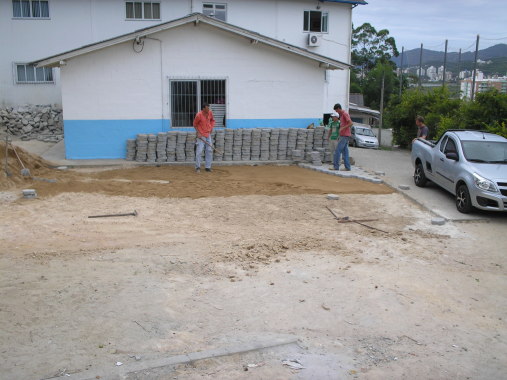 Pai e Filho Reformas e Construcoes Ltda