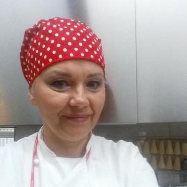 Pastry chef Sanja