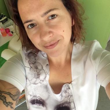 Nails it by Liliana Valente
