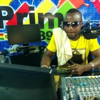 DJ Dela Dee