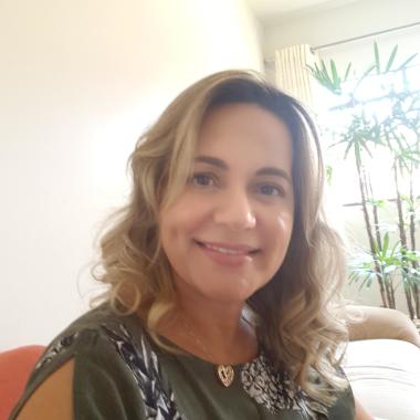 Flávia Alves Moreira