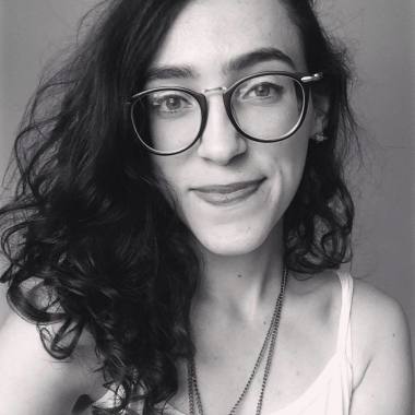 Dr. Jaqueline Fernandes - Fisioterapeuta