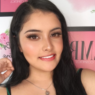 LMR COSMETICS & MAKEUP BY LIS MEDINA