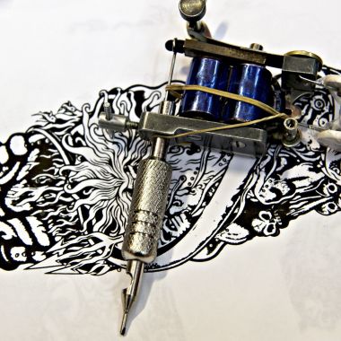 Luv ink tattoo