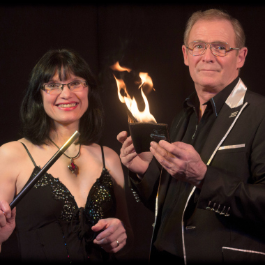Philippe HERVE ﹠ Marie Ange  magicien  de Scène et Close -Up