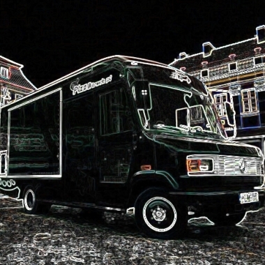 Black Pizza Truck