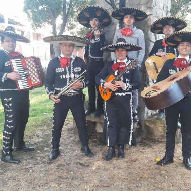 Familia Mariachi