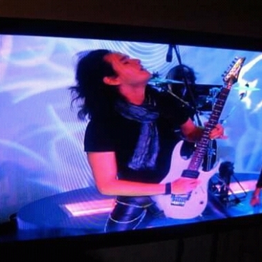 Omar lovato (guitarrista y musico activo)