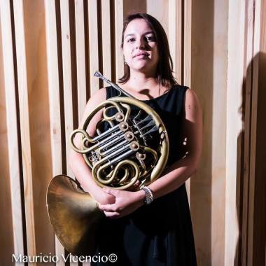 Profesora de Música/Cornista