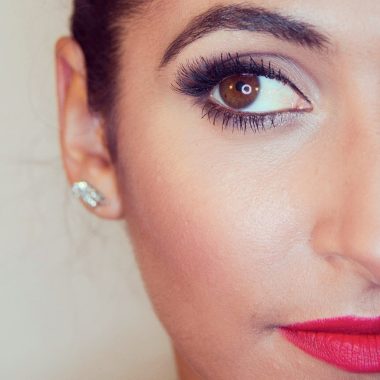Vinte&Dois Makeup