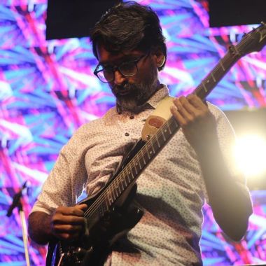 Vivek Oswal