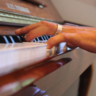 ¿Quieres tocar el piano? Clases Pablo Puentes