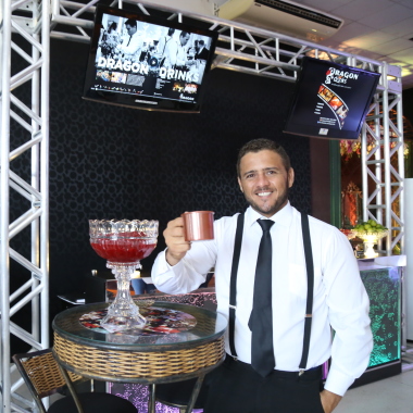 Dragon Drinks Show Bar