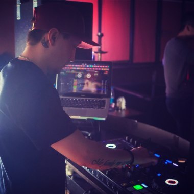 "ООО" DJ
