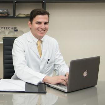Dr. Tarcísio Encinas - Cirurgia Plástica