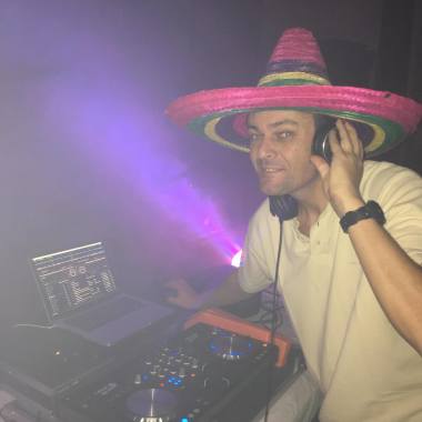 Dj lolo 19